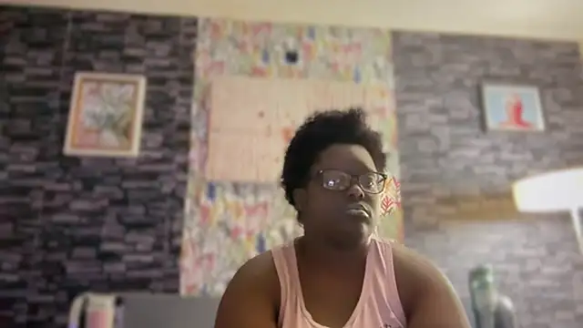 Snapshot of Yagurl__west chatting on September 20, 4:46 am Yagurl west online show from September 20, 4:46 am