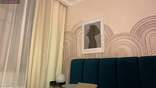 viviann evans online show from February 10, 2:37 am