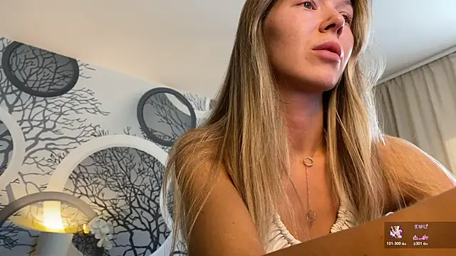 viviann evans online show from June 10, 1:06 am