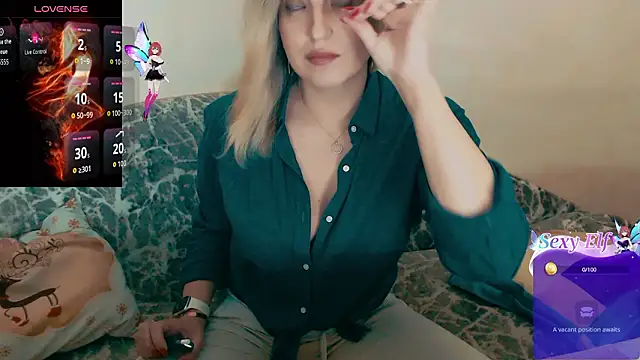 Snapshot of ElysonLang chatting on March 23, 8:35 pm ElysonLang online show from March 23, 8:35 pm