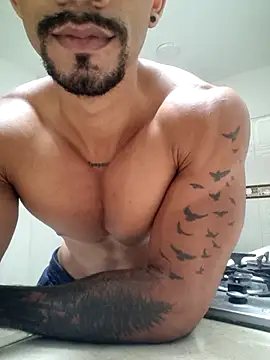 Manolo Hot1 online show from March 31, 9:48 pm
