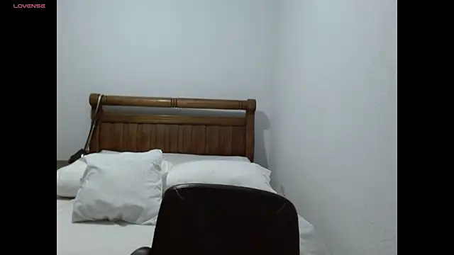 tammycolombia online show from April 28, 1:15 am