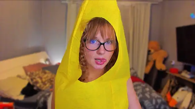 KlementinaBbG online show from September 20, 8:54 pm