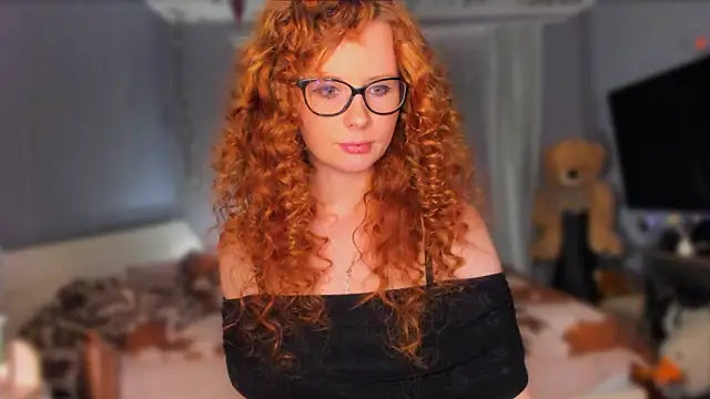 KlementinaBbG online show from March 4, 8:37 pm