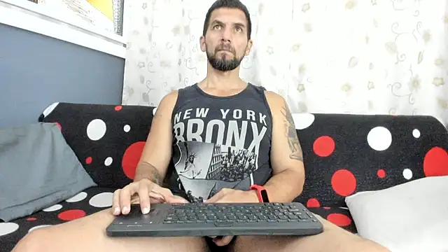 JULESLAKES online show from October 31, 4:08 pm