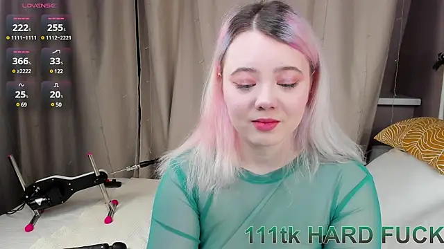 Snapshot of __KawaiiYuki__ chatting on December 30, 1:15 am   KawaiiYuki   online show from December 30, 1:15 am