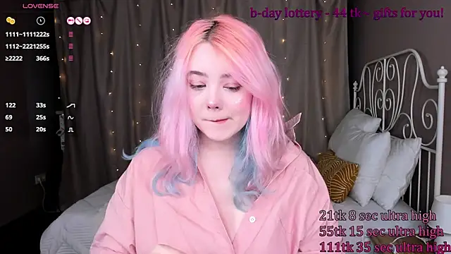 Snapshot of __KawaiiYuki__ chatting on February 27, 8:50 am   KawaiiYuki   online show from February 27, 8:50 am