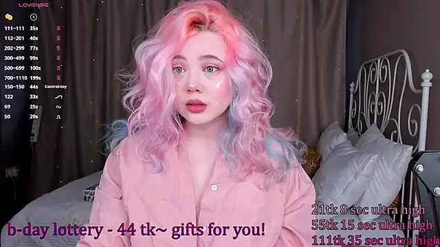 Snapshot of __KawaiiYuki__ chatting on February 28, 8:53 am   KawaiiYuki   online show from February 28, 8:53 am