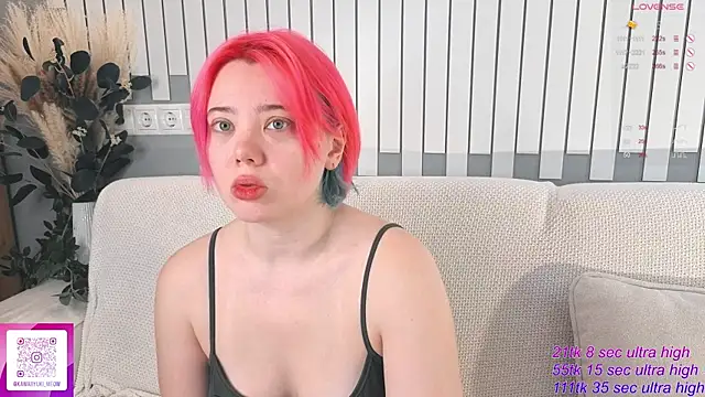   KawaiiYuki   online show from November 17, 6:41 am