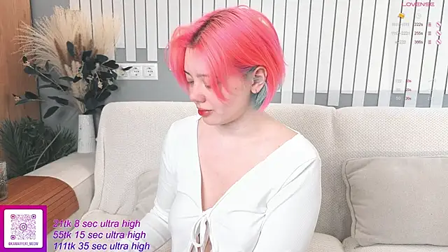   KawaiiYuki   online show from November 30, 7:23 am