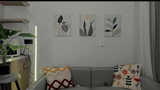 sarahphyllis online show from October 8, 8:28 pm