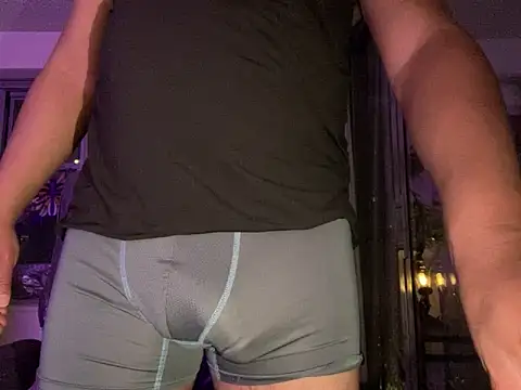 ThickDick Daddy online show from April 6, 6:47 am