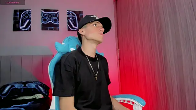 Snapshot of jake_and_joaquin chatting on September 19, 3:19 am jake and joaquin online show from September 19, 3:19 am