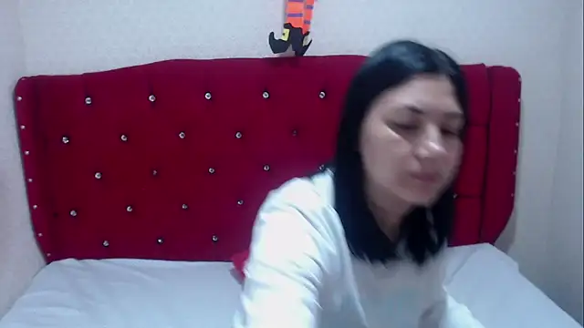 AdaFawxx online show from October 15, 3:50 am