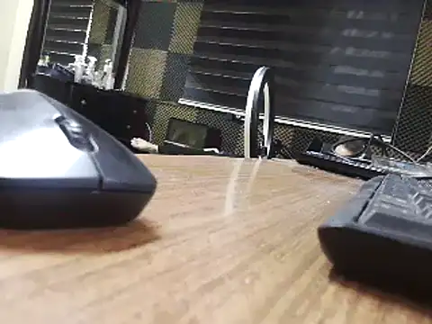 Snapshot of Arabeyes chatting on June 20, 5:49 pm Arabeyes online show from June 20, 5:49 pm