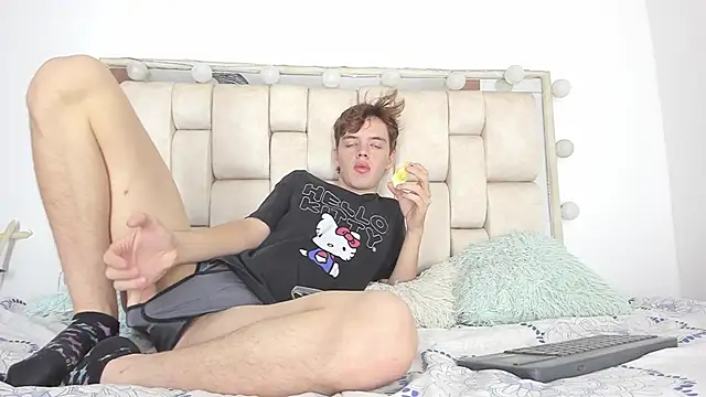 Snapshot of daniel_hot03 chatting on September 18, 1:46 pm daniel hot03 online show from September 18, 1:46 pm