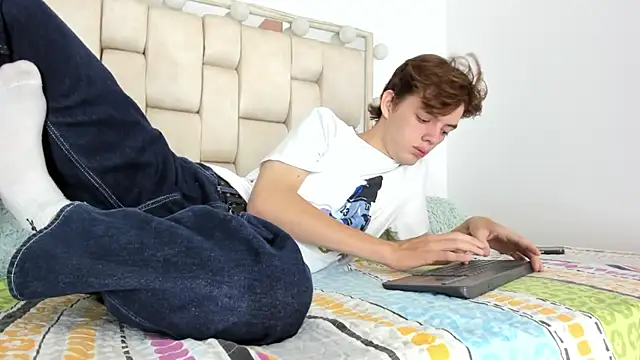 Snapshot of daniel_hot03 chatting on November 1, 1:35 pm daniel hot03 online show from November 1, 1:35 pm