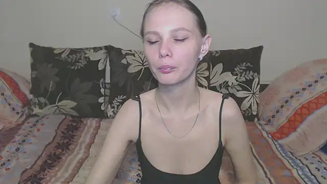 Nika Shiny online show from December 12, 5:31 am