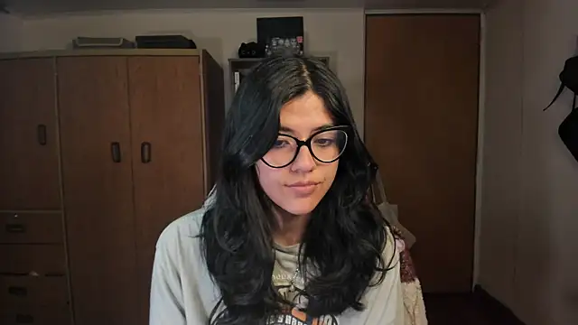 valerie  skyy online show from January 7, 3:35 am