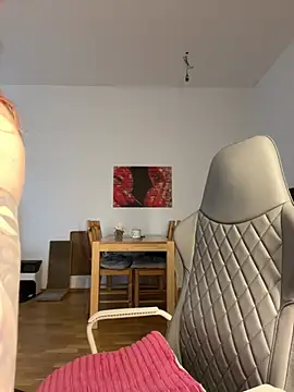 Mona-Peaches online show from December 19, 12:23 pm