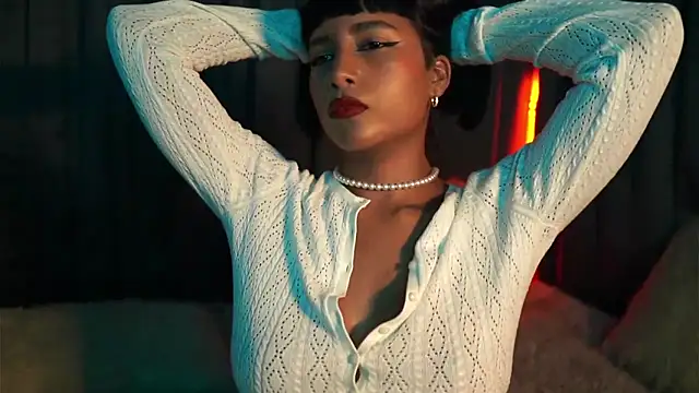 Snapshot of JulietaWinona chatting on March 10, 9:31 pm JulietaWinona online show from March 10, 9:31 pm