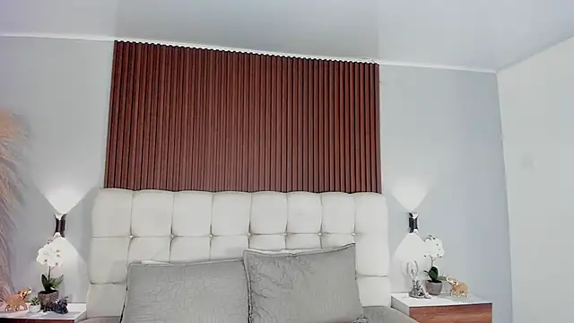 Snapshot of sofi_potter_ chatting on January 31, 8:18 pm sofi potter online show from January 31, 8:18 pm