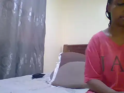 Snapshot of sexy__candyy chatting on February 21, 4:18 am sexy candyy online show from February 21, 4:18 am