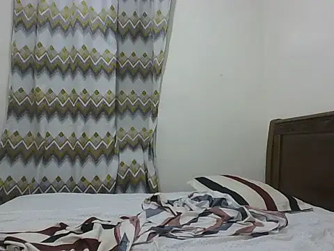 Snapshot of sexy__candyy chatting on July 14, 11:21 pm sexy candyy online show from July 14, 11:21 pm