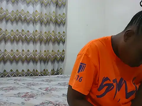 Snapshot of sexy__candyy chatting on August 3, 6:56 am sexy candyy online show from August 3, 6:56 am