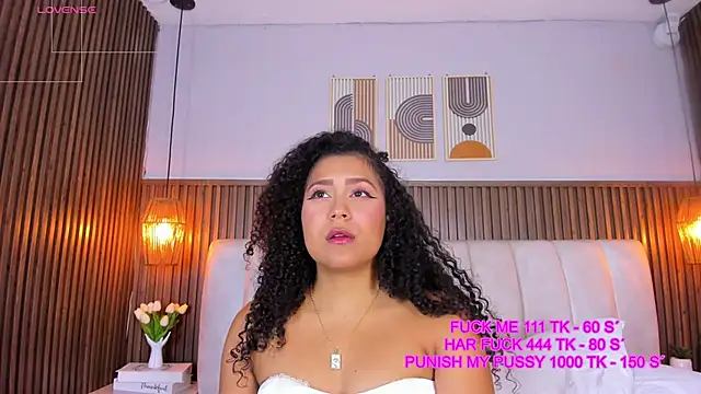 Snapshot of Ashleyy23x chatting on June 5, 7:52 pm Ashleyy23x online show from June 5, 7:52 pm