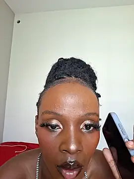 Kamdollie online show from December 15, 6:17 am