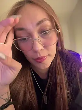 Snapshot of MichelleFerry_ chatting on February 10, 4:41 am MichelleFerry online show from February 10, 4:41 am