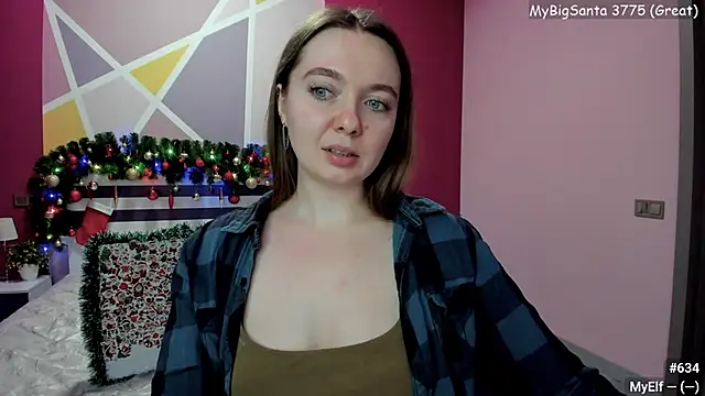Snapshot of LizaGost chatting on December 17, 12:33 pm LizaGost online show from December 17, 12:33 pm