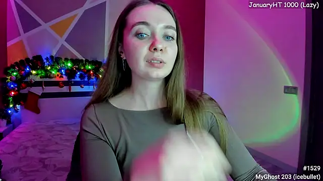 Snapshot of LizaGost chatting on January 3, 3:33 pm LizaGost online show from January 3, 3:33 pm
