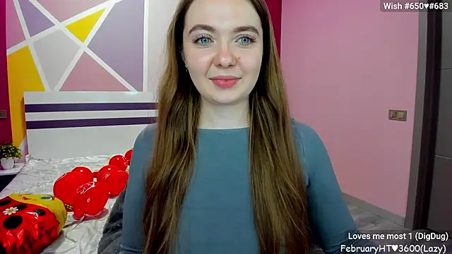 Snapshot of LizaGost chatting on February 18, 3:54 pm LizaGost online show from February 18, 3:54 pm