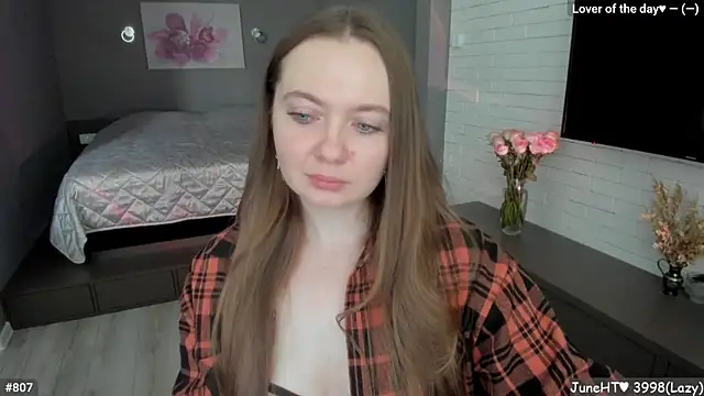 LizaGost online show from June 18, 11:25 am