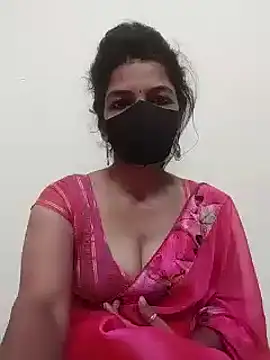 Snapshot of Shuttii_25 chatting on December 21, 4:41 am Shuttii 25 online show from December 21, 4:41 am