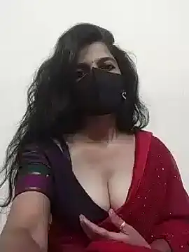 Snapshot of Shuttii_25 chatting on January 27, 5:36 am Shuttii 25 online show from January 27, 5:36 am