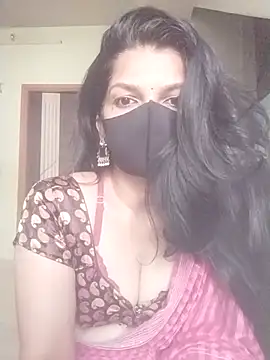 Snapshot of Shuttii_25 chatting on February 13, 4:41 am Shuttii 25 online show from February 13, 4:41 am