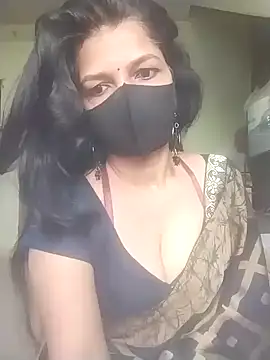 Snapshot of Shuttii_25 chatting on February 17, 4:20 am Shuttii 25 online show from February 17, 4:20 am