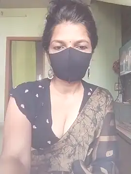 Snapshot of Shuttii_25 chatting on March 5, 5:14 am Shuttii 25 online show from March 5, 5:14 am