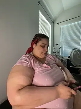 Snapshot of bbwredhead chatting on October 2, 1:40 pm bbwredhead online show from October 2, 1:40 pm