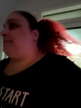 Snapshot of bbwredhead chatting on October 12, 11:48 pm bbwredhead online show from October 12, 11:48 pm