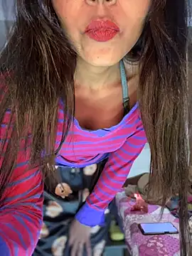 Snapshot of PARI_Hun chatting on December 15, 4:37 pm PARI Hun online show from December 15, 4:37 pm