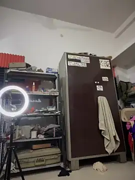 Snapshot of PARI_Hun chatting on January 5, 11:44 pm PARI Hun online show from January 5, 11:44 pm