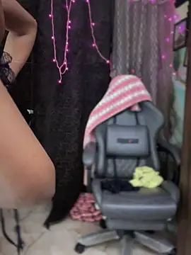 Snapshot of PARI_Hun chatting on February 2, 5:15 pm PARI Hun online show from February 2, 5:15 pm