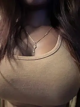 Snapshot of PARI_Hun chatting on February 7, 7:27 pm PARI Hun online show from February 7, 7:27 pm