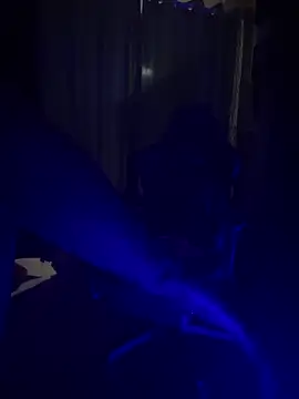 Snapshot of PARI_Hun chatting on October 4, 10:30 pm PARI Hun online show from October 4, 10:30 pm