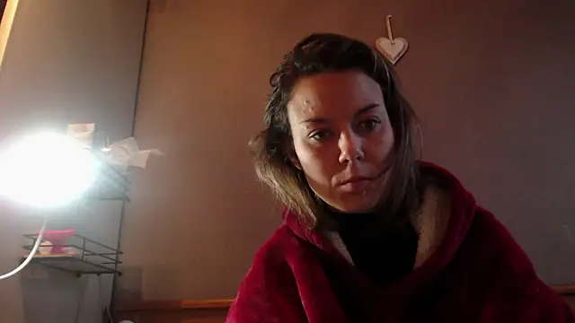 BabyNila online show from December 8, 3:45 pm