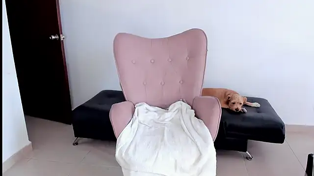 selene king2 online show from February 8, 5:50 pm